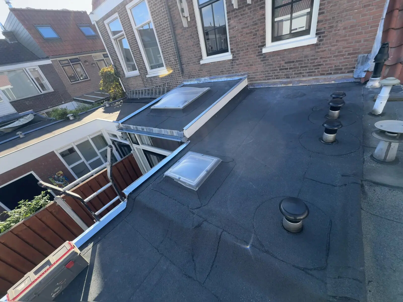 Flat roof with skylights – Haarlem-Noord